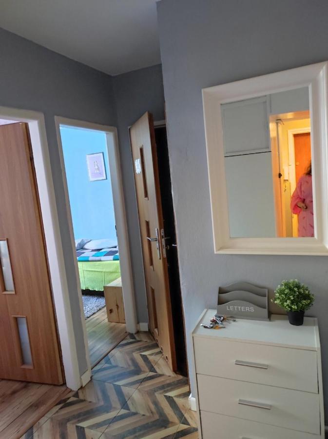 Single Room No.4 In The Very Center Of وارسو المظهر الخارجي الصورة